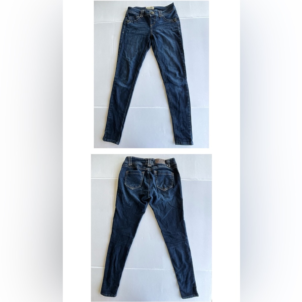 Lot of 7 pairs of Democracy / Wit & Wisdom women’s jeans size 0